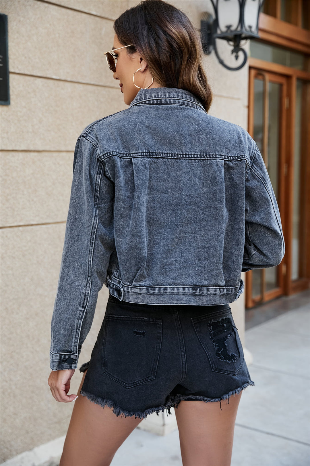 Collared Neck Long Sleeve Cropped Denim Jacket