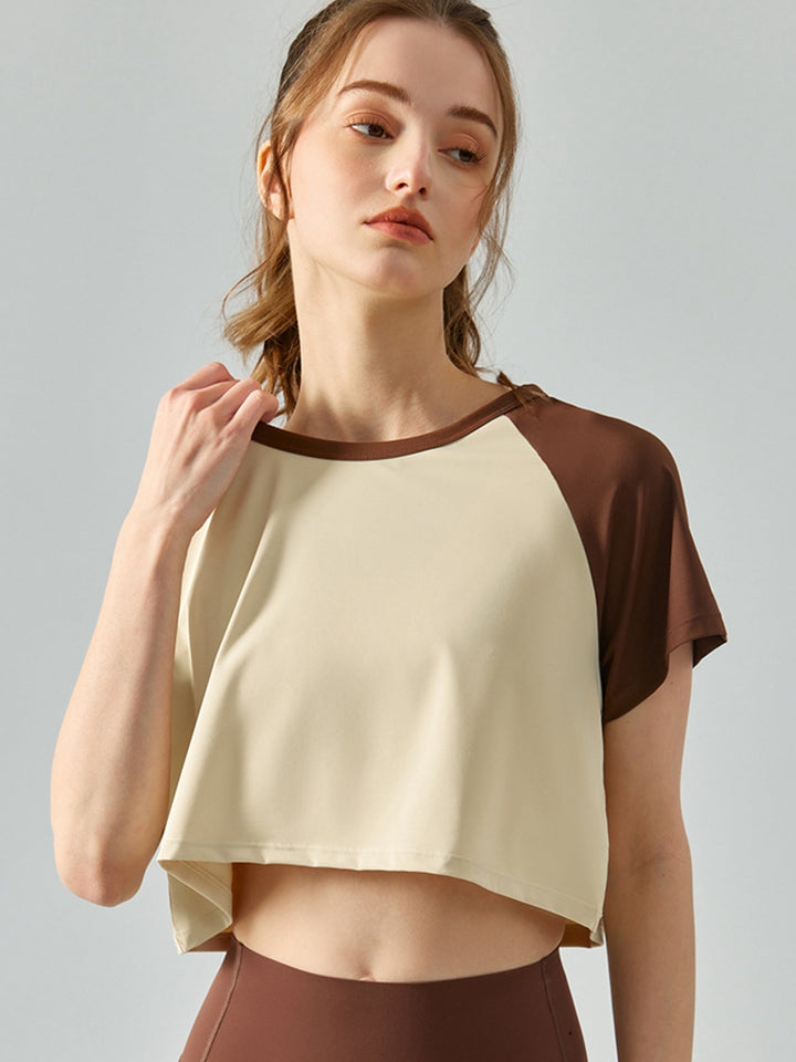 Round Neck Raglan Sleeve Cropped Sports Top