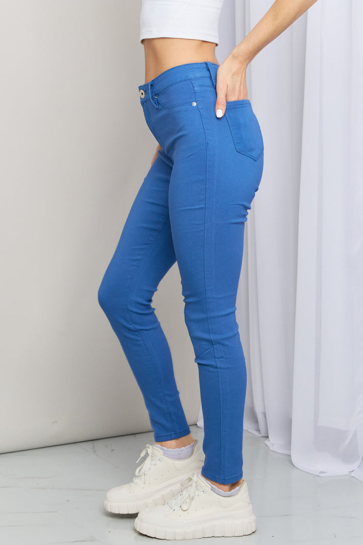 YMI Jeanswear Kate Hyper-Stretch Full Size Mid-Rise Skinny Jeans in Electric Blue - ALINA VOGT