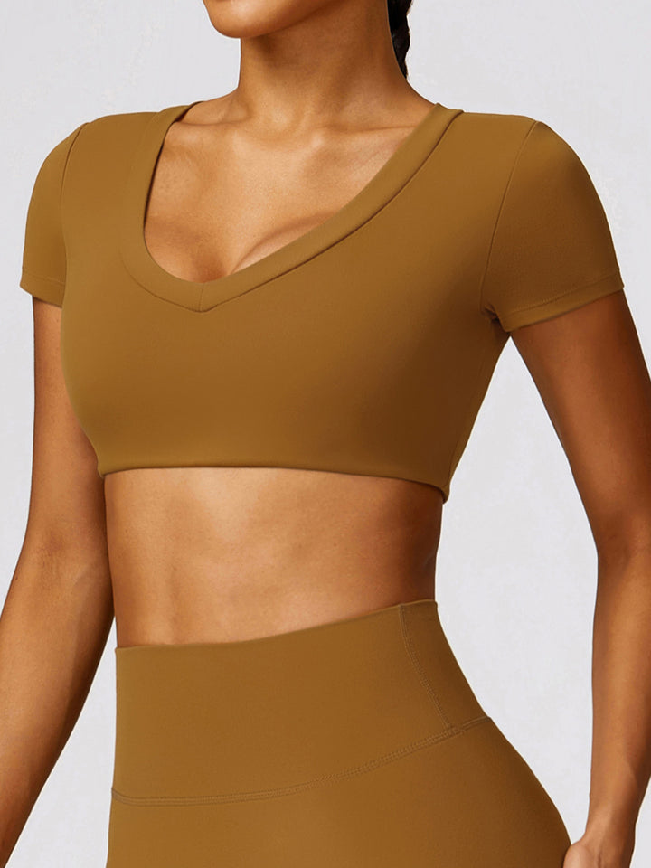 Scoop Neck Short Sleeve Cropped Active T-Shirt